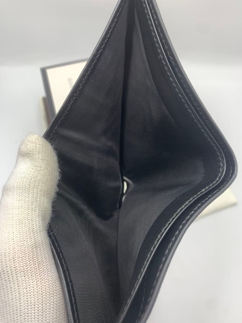 【美品】GUCCI 二つ折り財布　キングスネーク　ベージュ系　GGスプリーム