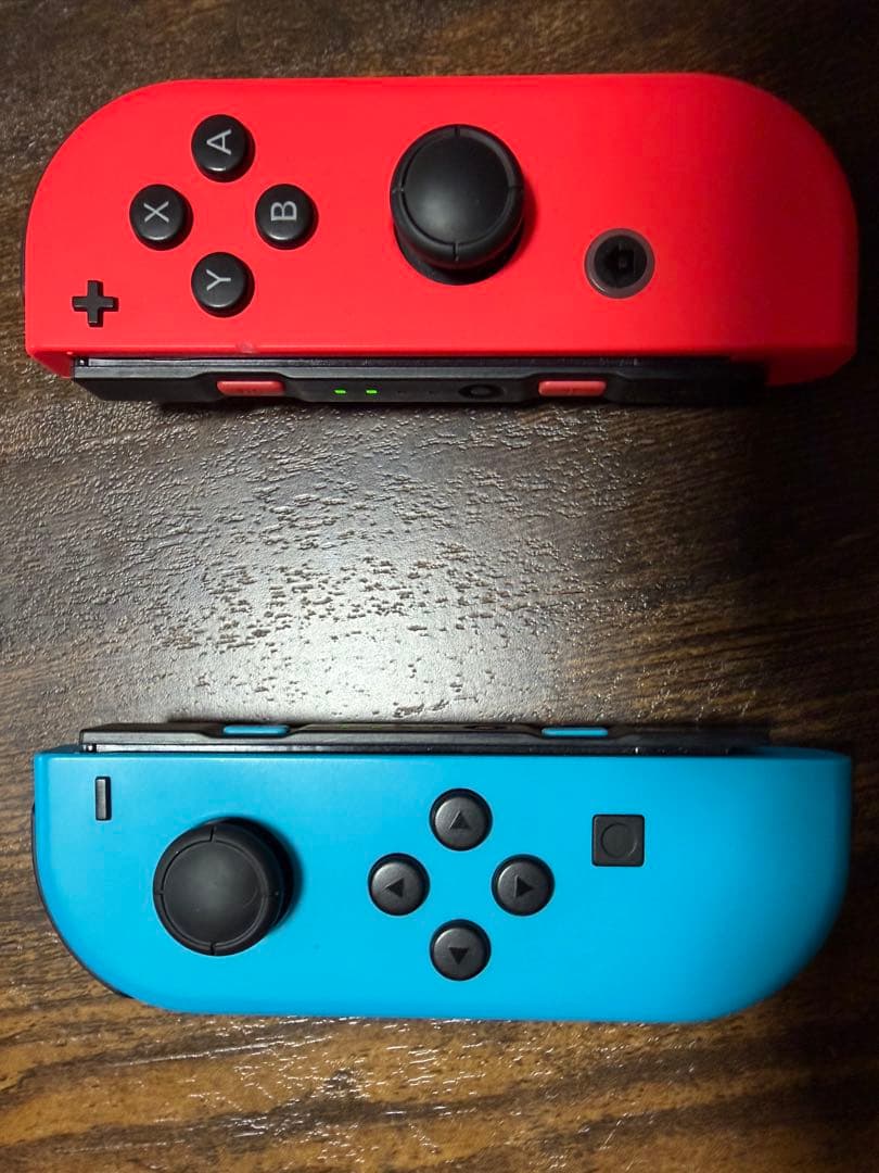 Nintendo Switch 本体　Joy-Con合計4本