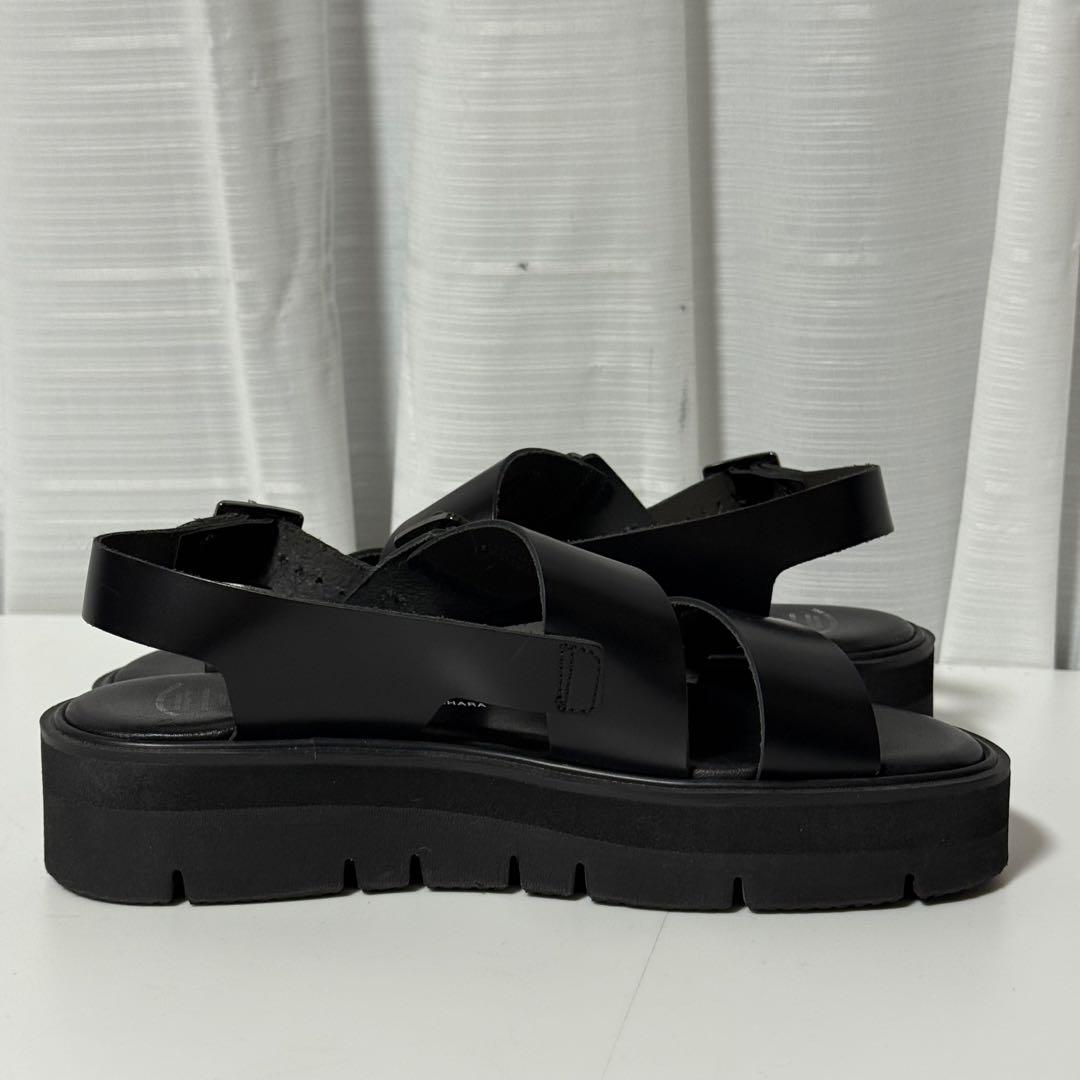 ⭐️新品未使用⭐️　ビューティフルシューズ　SSベルトサンダル　Vibram　黒