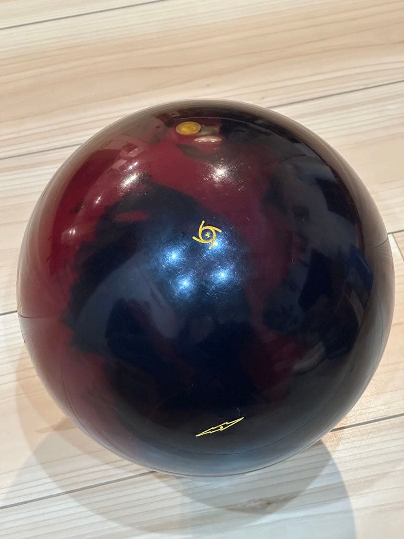 Bite Frost ボウリングボール 15ポンド