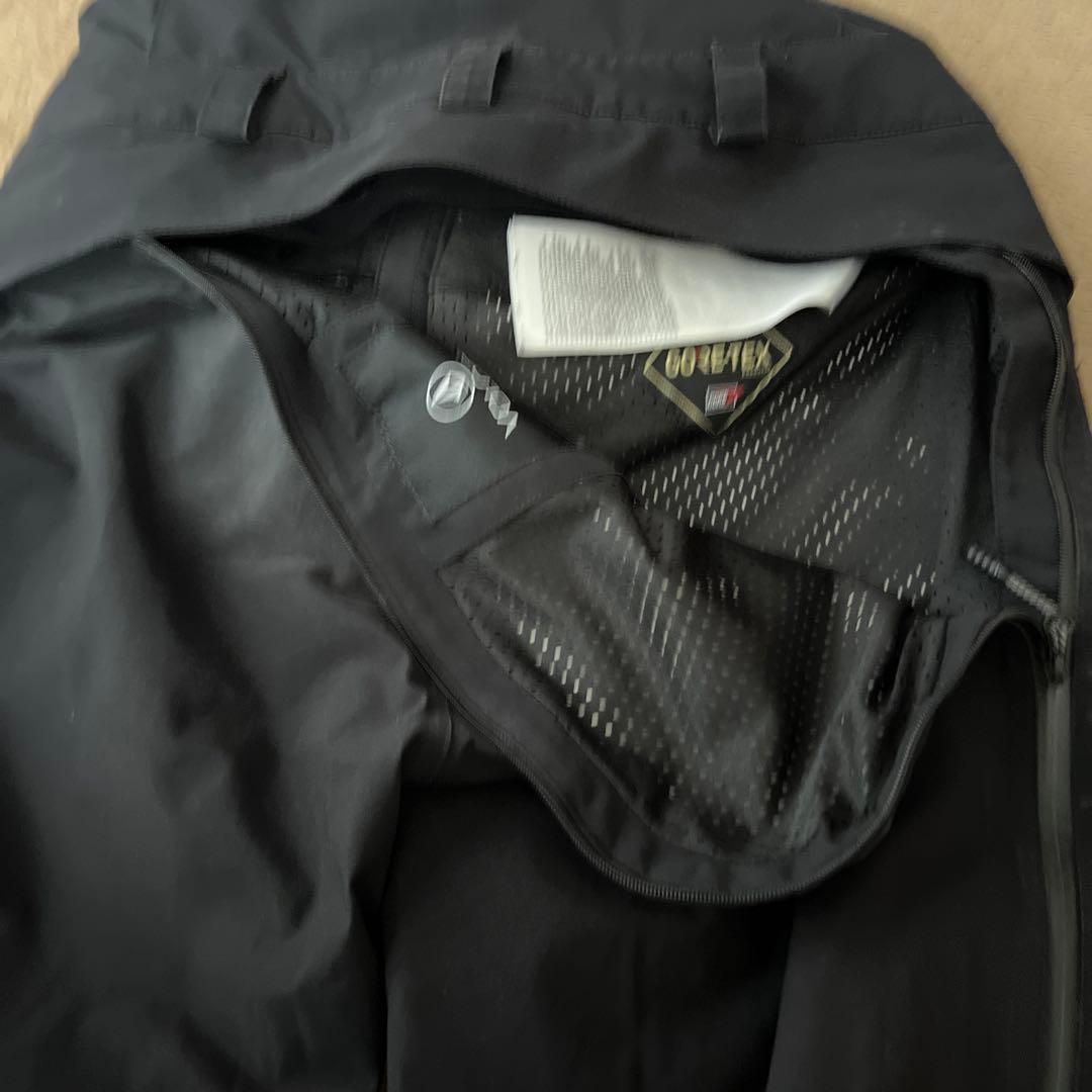 16日まで値下げ！VOLCOM GORE-TEX スノーボードウェア　ビブパンツ