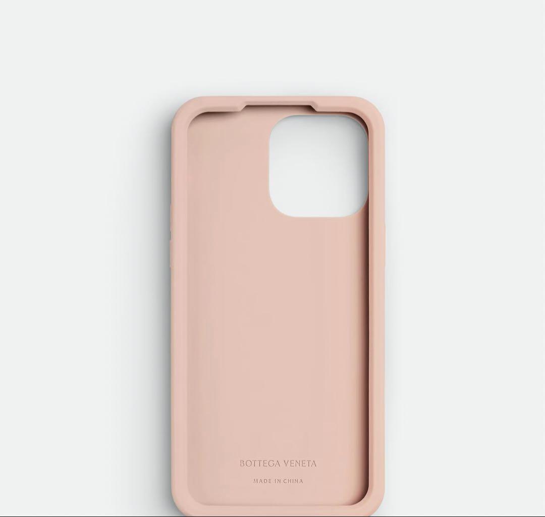 iPhone15pro ボッテガヴェネタ