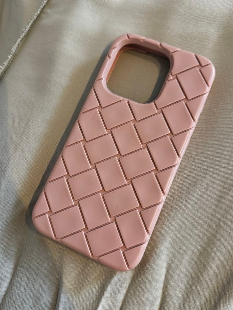 iPhone15pro ボッテガヴェネタ