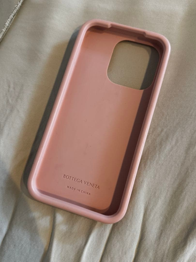 iPhone15pro ボッテガヴェネタ