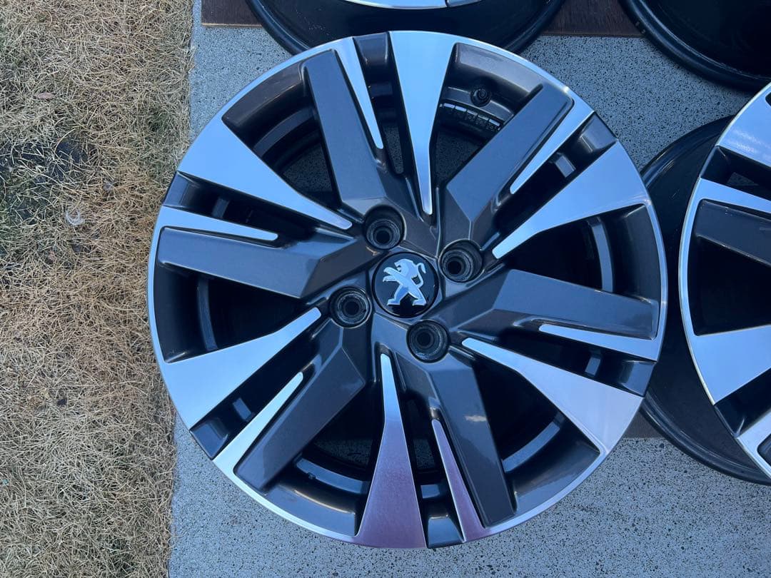 【美品】プジョー2008 純正 16インチ 6.5J+20ホイール 4本セット②