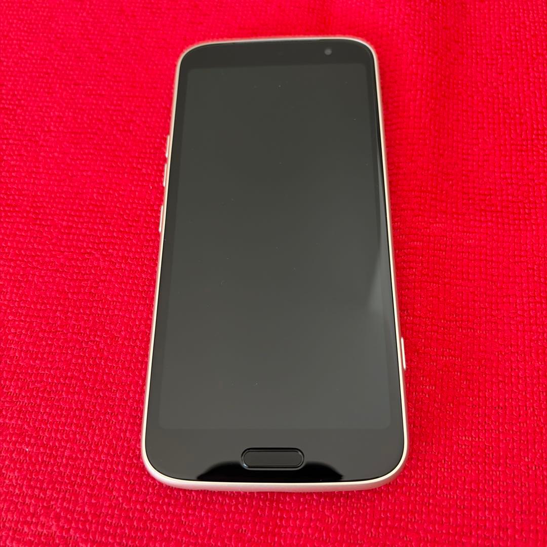 docomo　らくらくスマートフォン　F-53Eゴールド