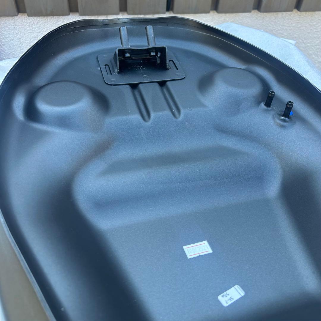 カワサキ　新型エリミネーターマットブラック　タンク・パッド付