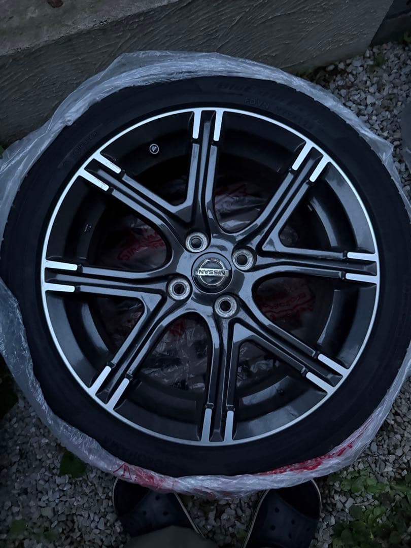 夏*雨様 マーチニスモ　純正ホイール