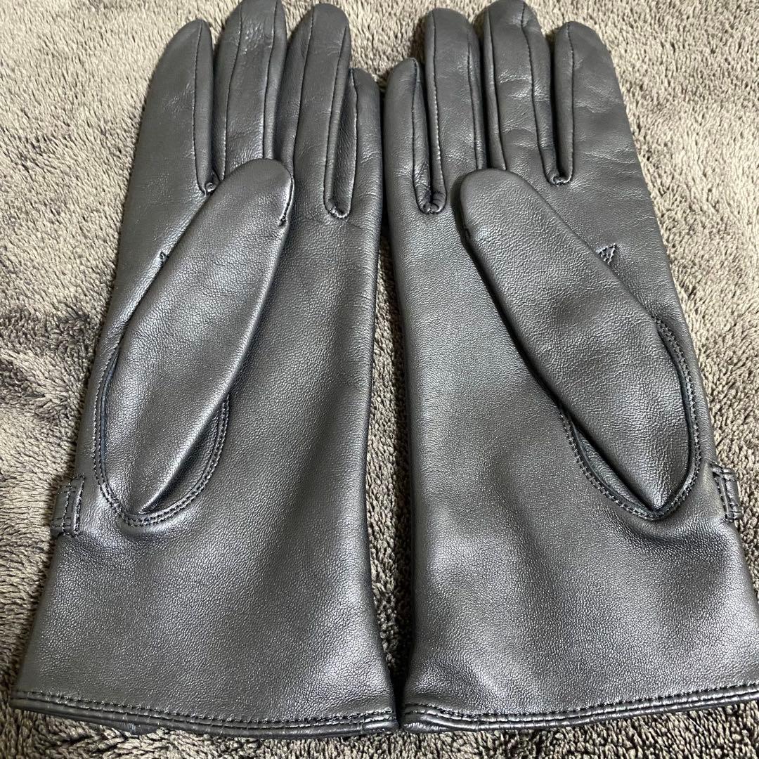 ヴィヴィアン　手袋　レザー　ミルククラウン