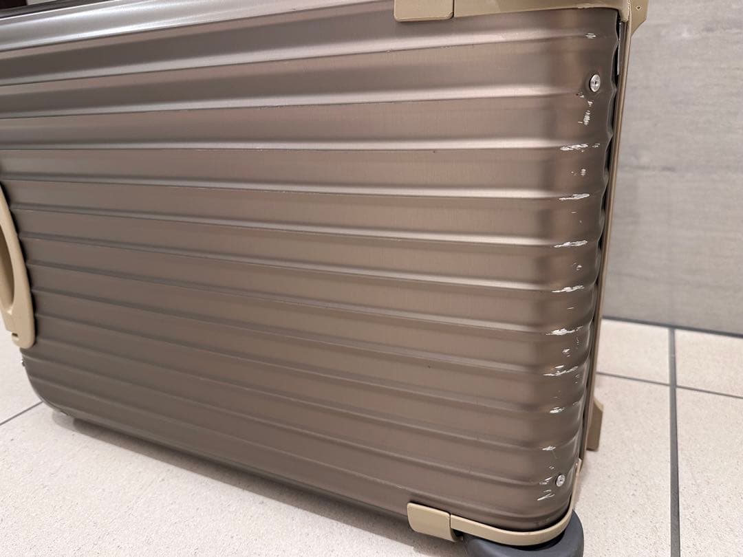 RIMOWA 【Lufthansa限定モデル】