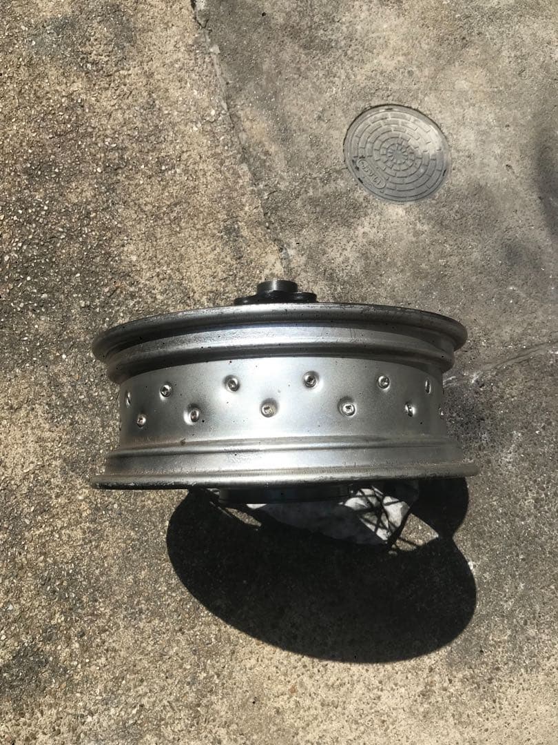 TW200純正リヤホイール