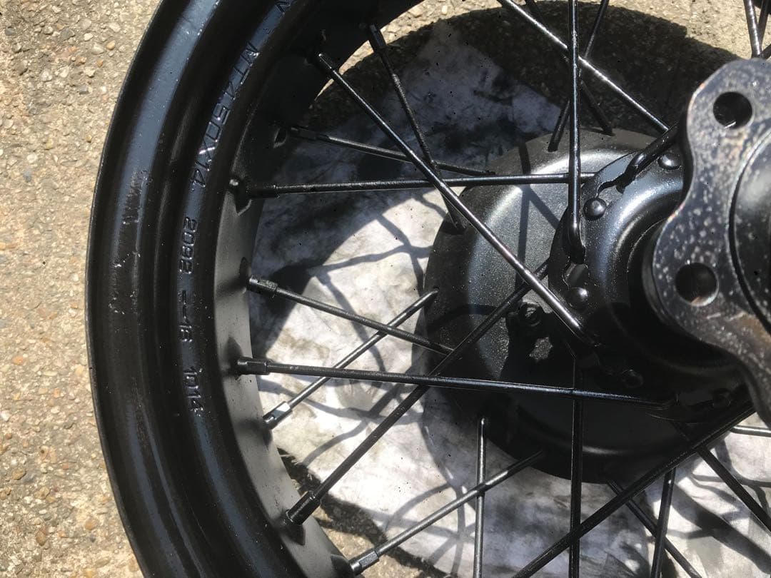 TW200純正リヤホイール