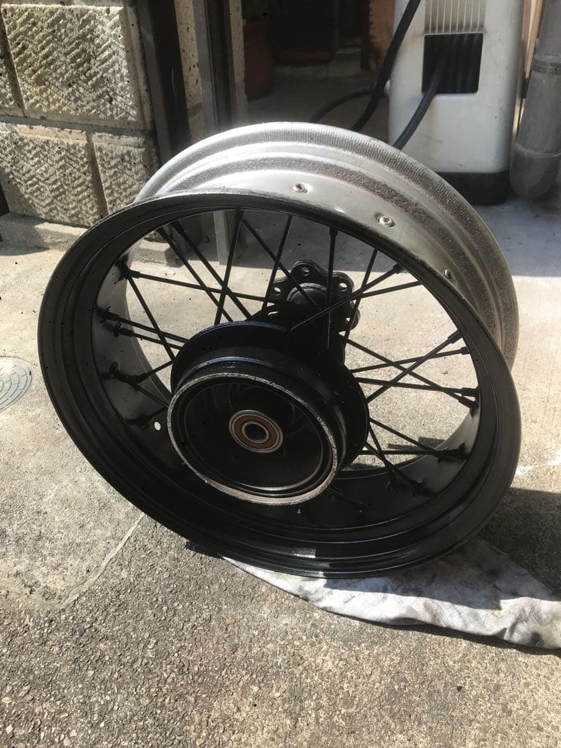 TW200純正リヤホイール