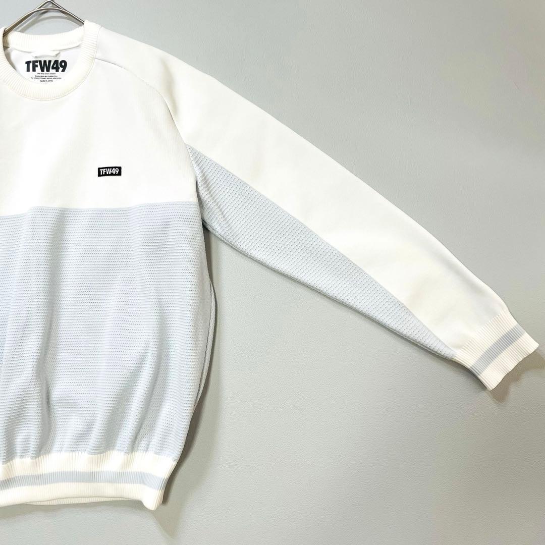 6436【美品】TFW49 クルーネックニット　セーター　軽量 厚手 保温