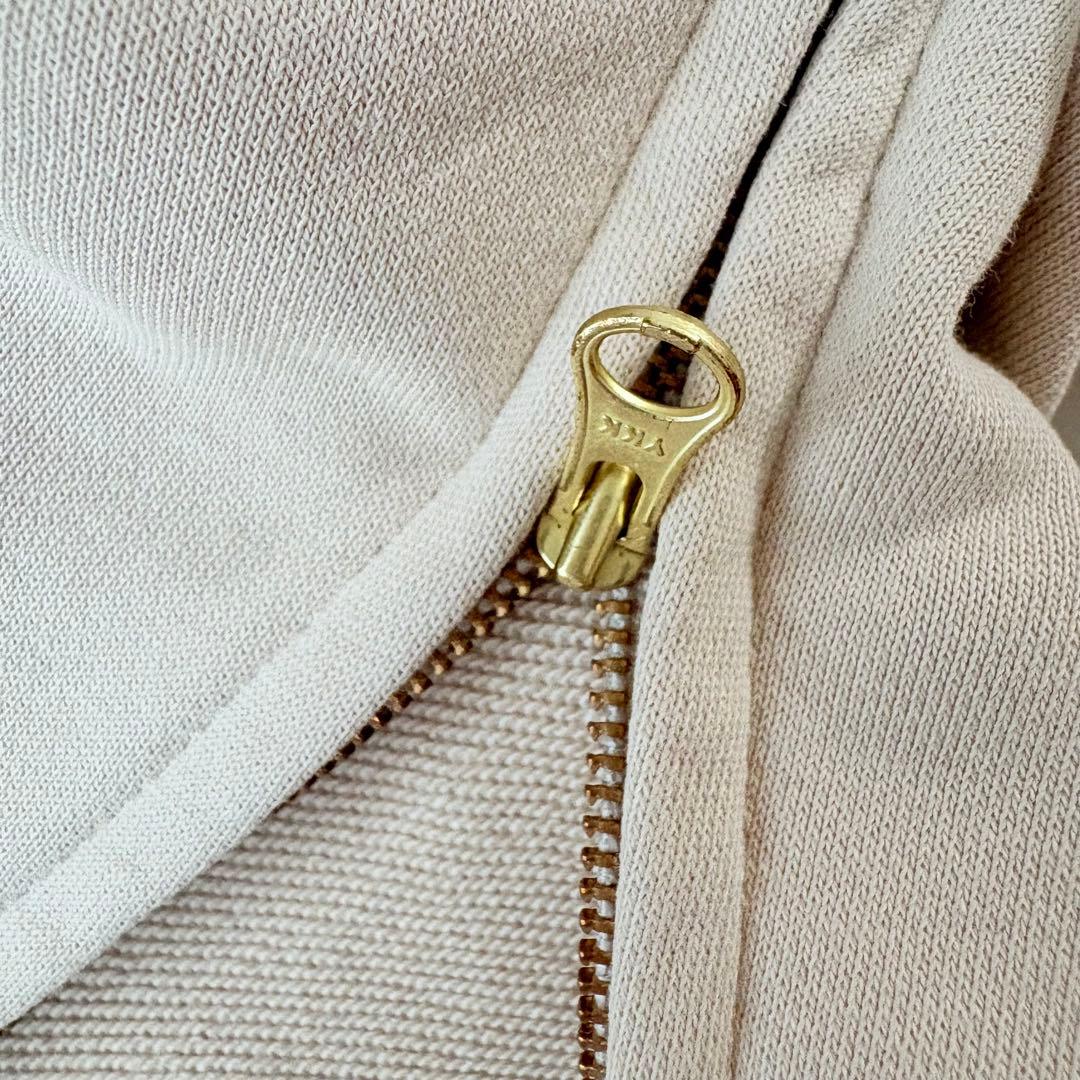 《ビアズリー》24AW BA刺繍入りドルマントレーナー　サイドジップ