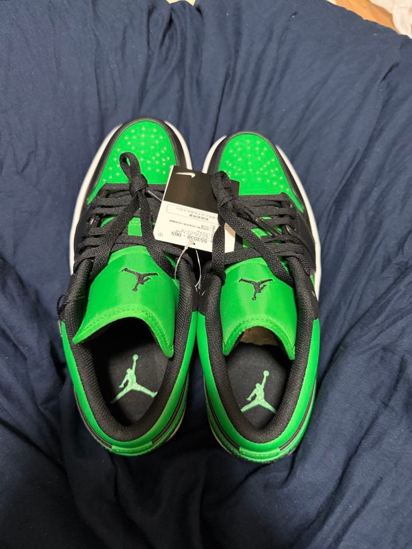 新品❗️タグ・箱付❗️ エアージョーダン ロー ラッキーグリーン