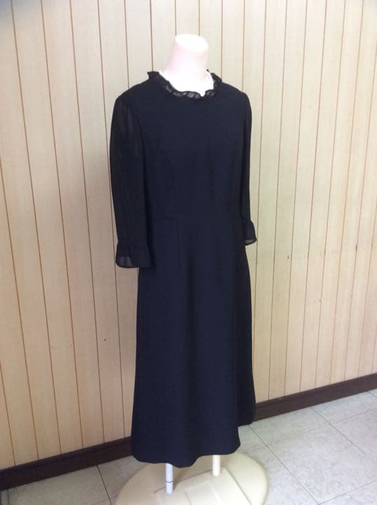 【新品】★9号ブラックフォーマル ★ジャケット ・ワンピース喪服(東京ソワール)