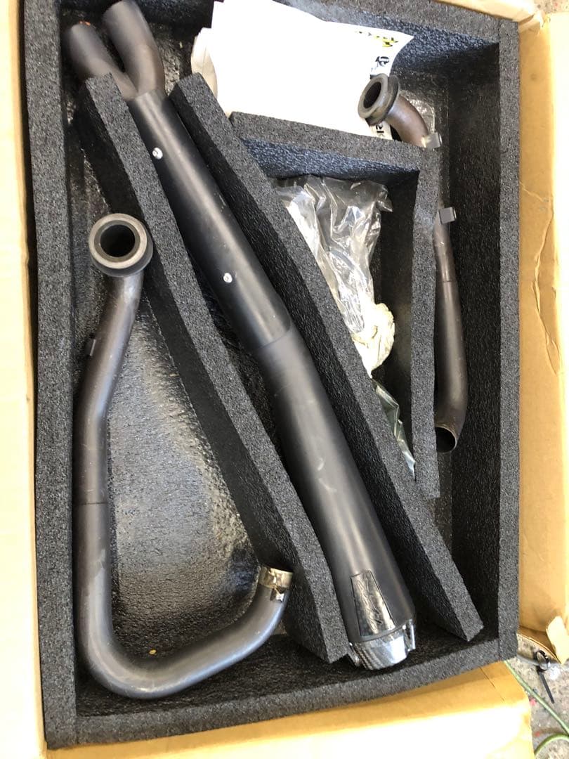 mヤマハBOLTフルエキゾーストマフラーブラックTBRCOMPーS