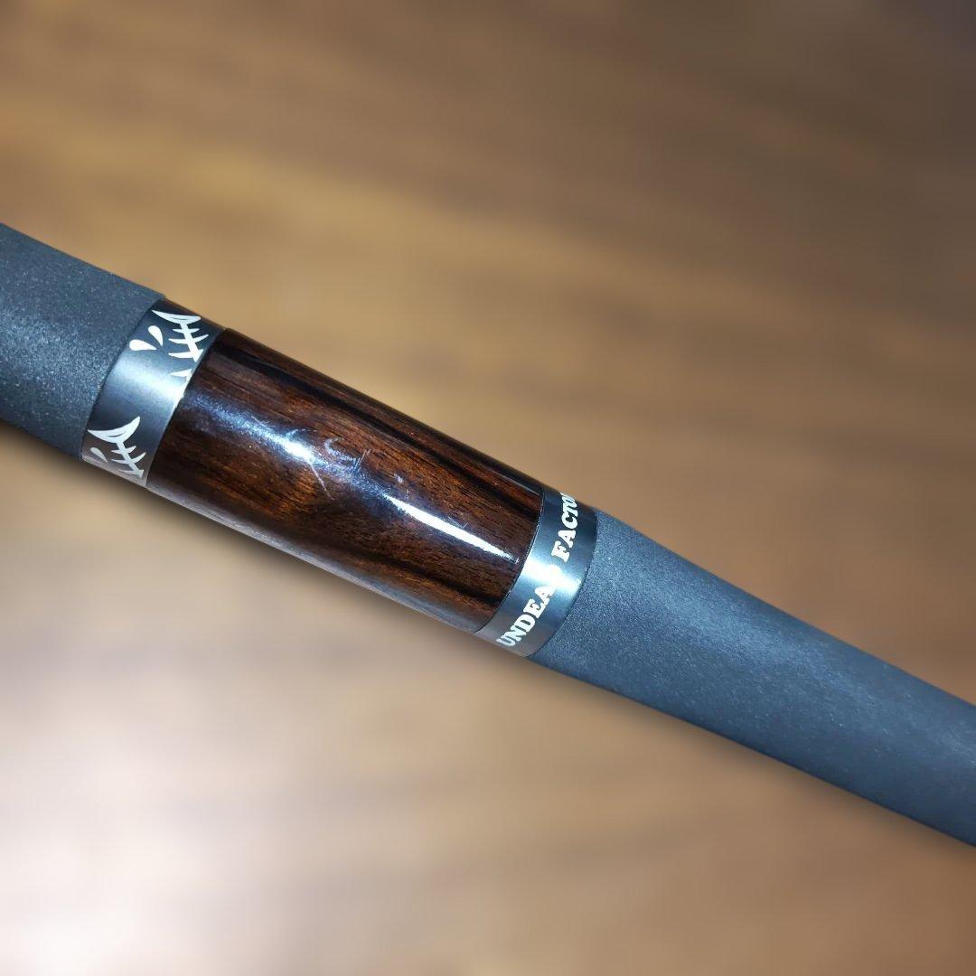 【匿名配送】UNDEAD FACTORYラプラスＤ６０Ｌ　八咫烏　USED品１点