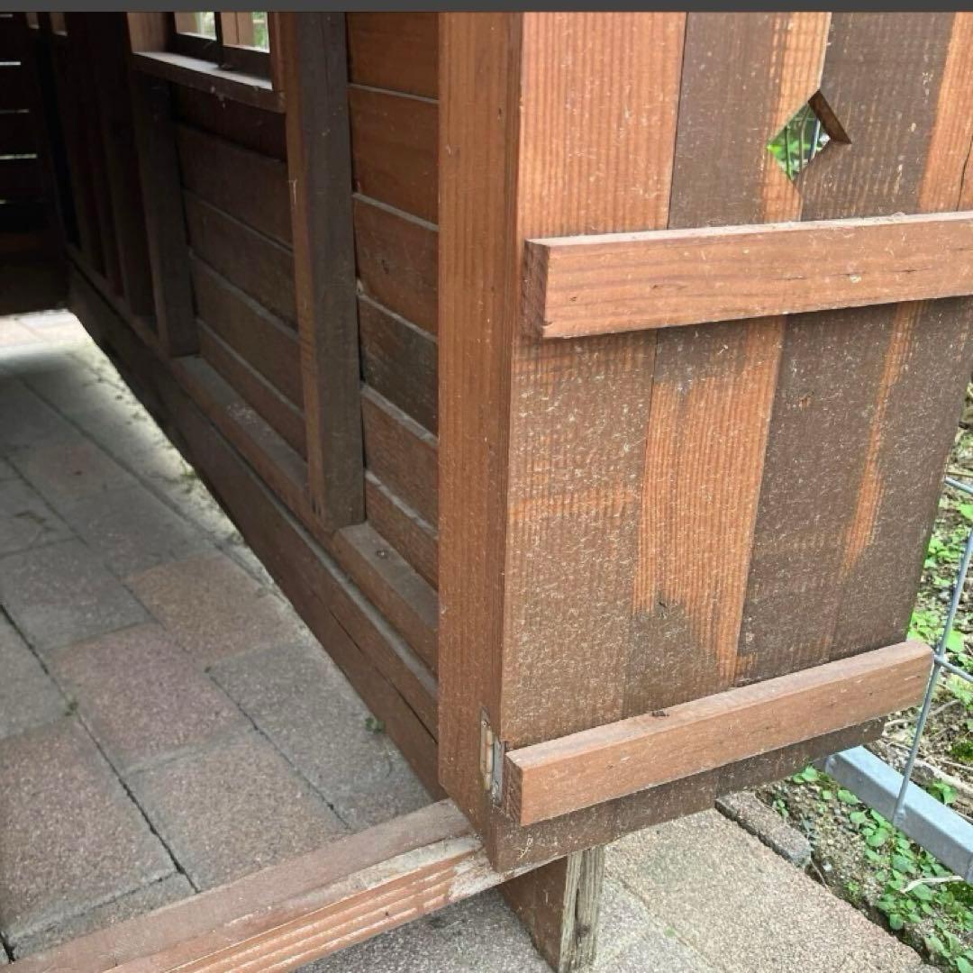 は*ん様 木製屋外小屋 緑と茶色　直接引き取り限定