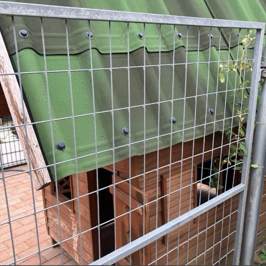 は*ん様 木製屋外小屋 緑と茶色　直接引き取り限定