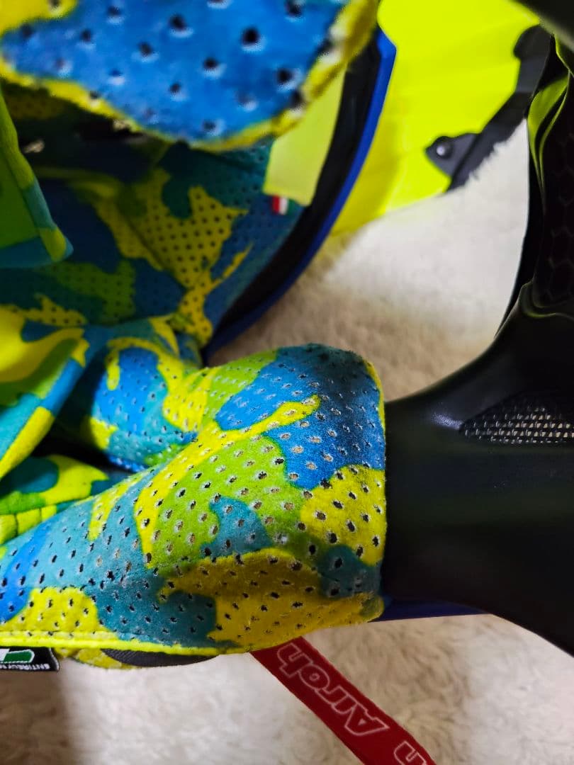 ゴリてやん　Airoh アイロー Aviator オフロードヘルメット