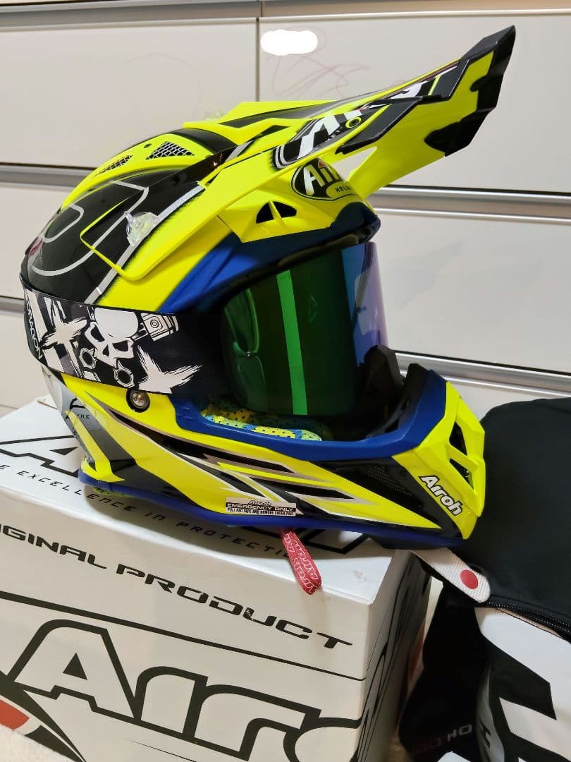 ゴリてやん　Airoh アイロー Aviator オフロードヘルメット