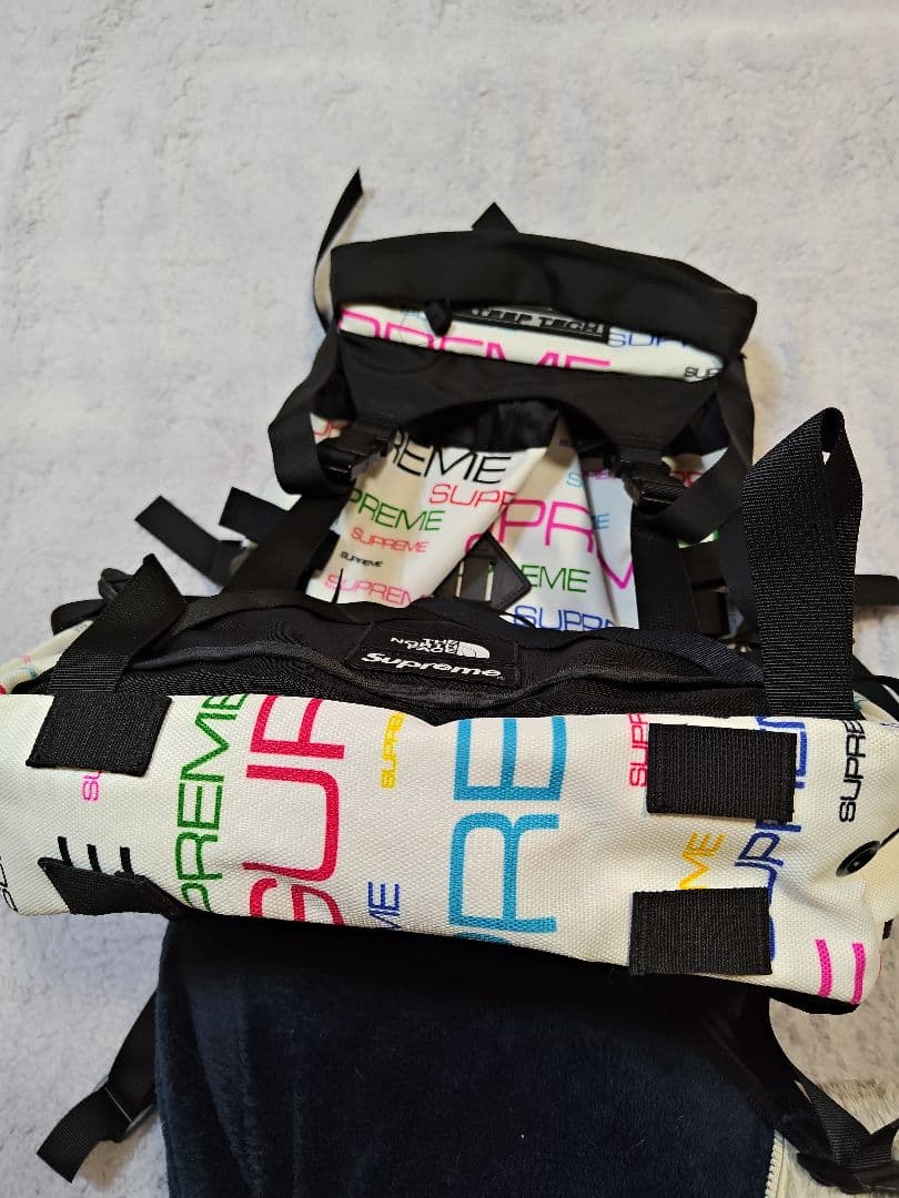 美品 Supreme The North Face リュック ホワイト