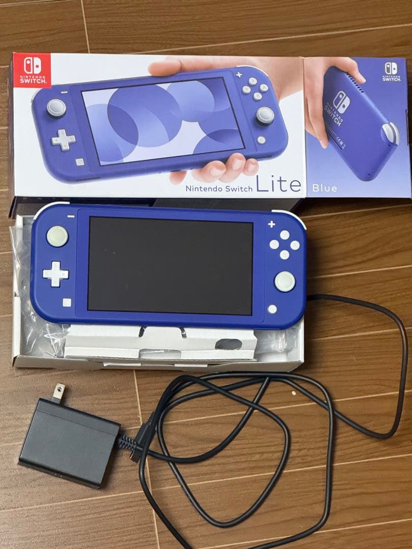 Nintendo Switch Lite 青 充電器付き