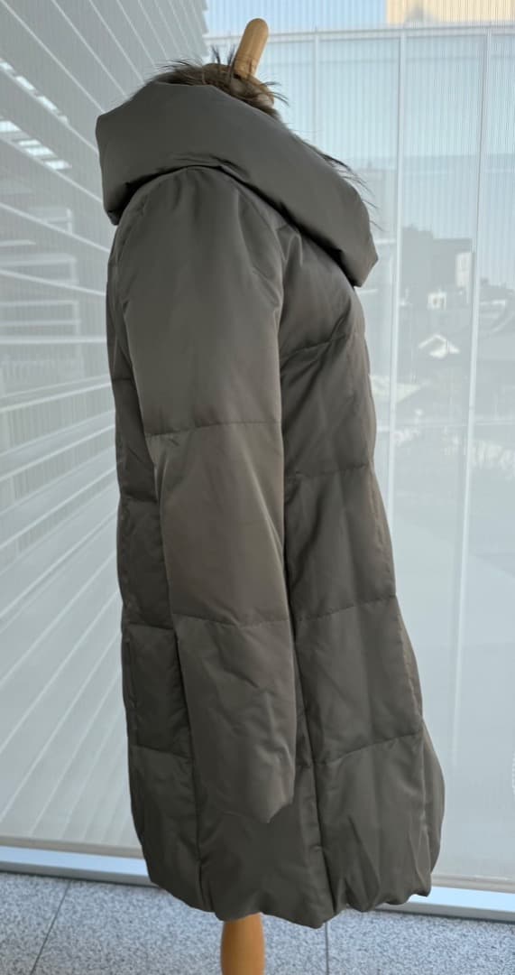 オーキディアのダウンコート／美品