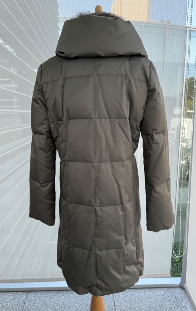 オーキディアのダウンコート／美品