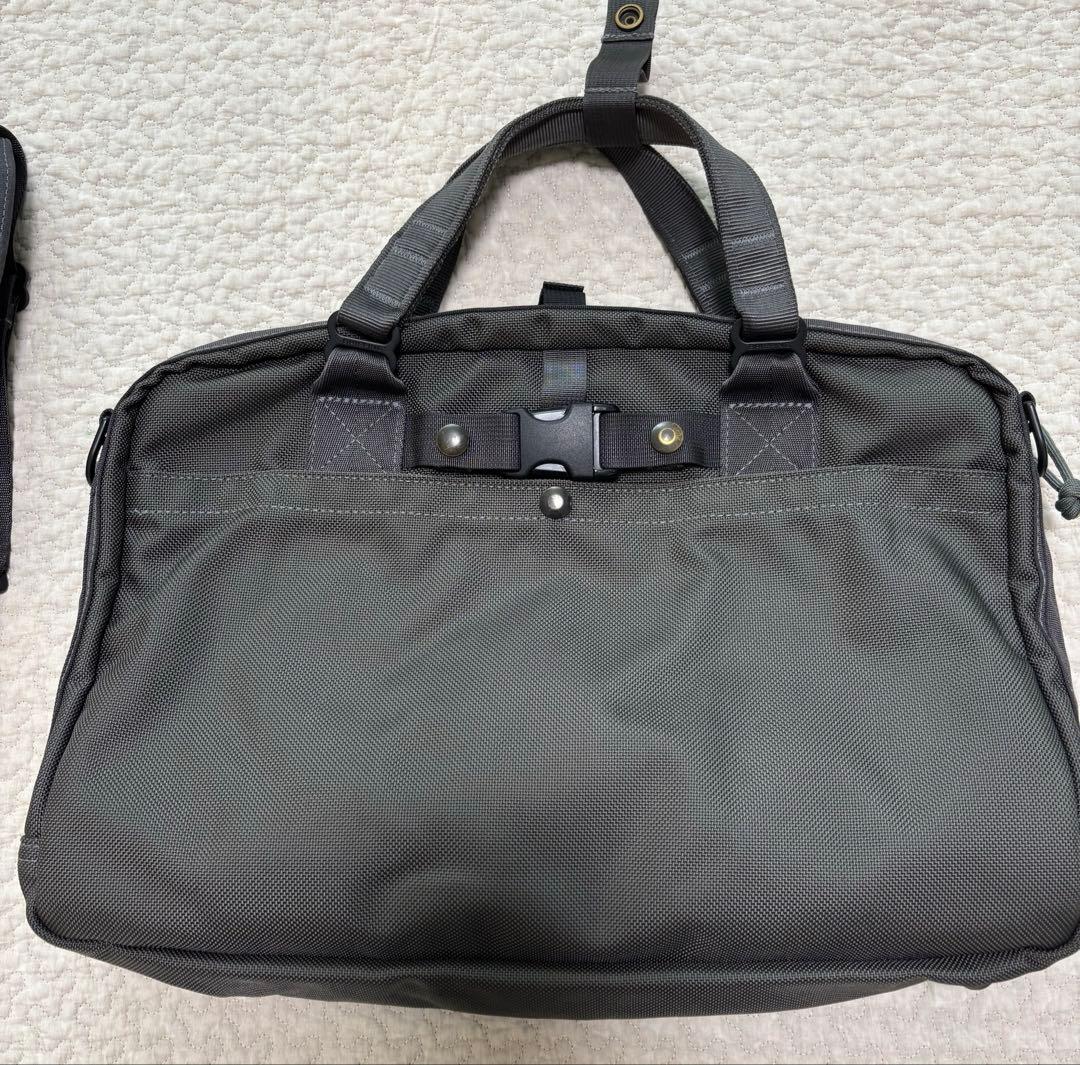 t*1様 再掲 【良品】BRIEFING 別注　トゥモローランド　グレービジネス