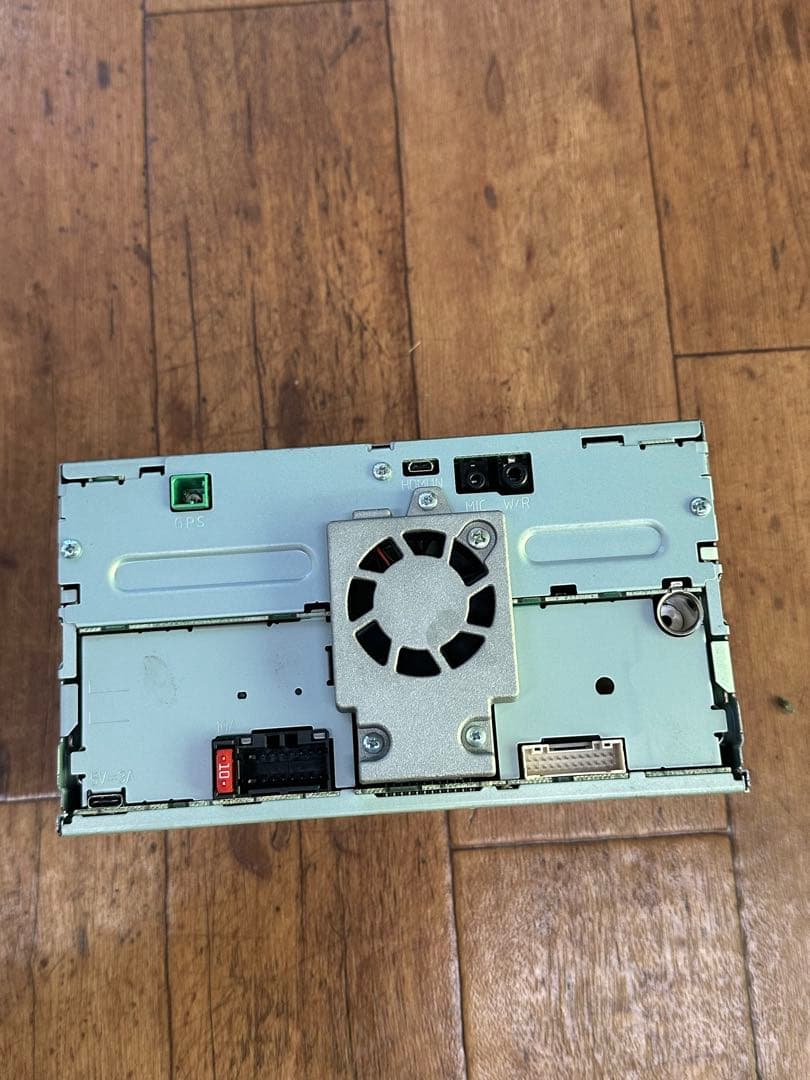 Pioneer DMH-SZ700 カーナビ 7インチ