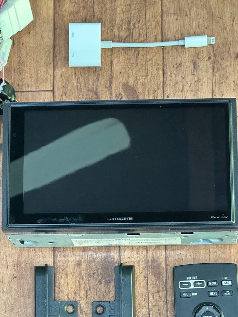 Pioneer DMH-SZ700 カーナビ 7インチ