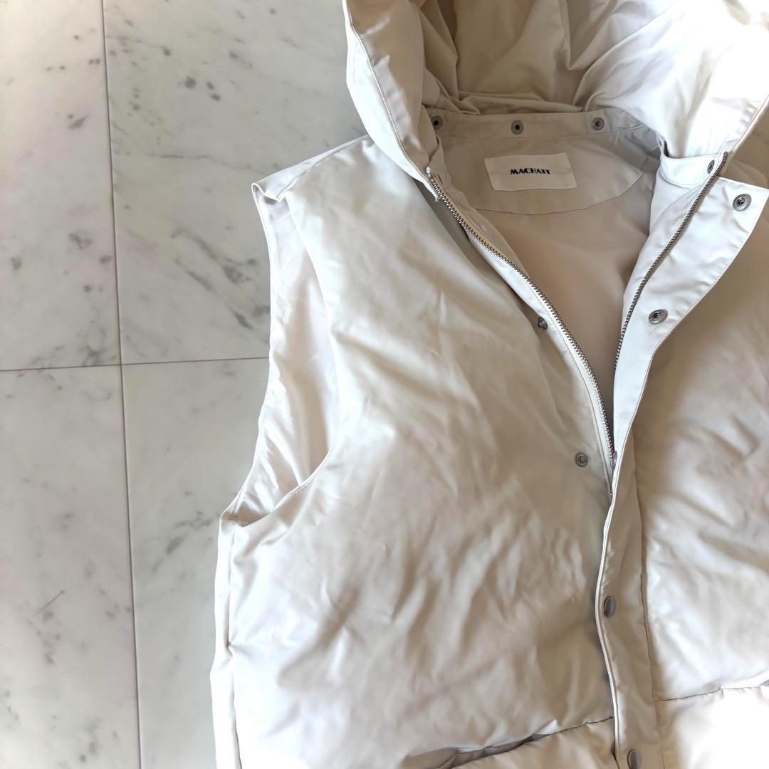 美品　machatt　マチャット　ダウンベスト　アイボリー　白　フリーサイズ