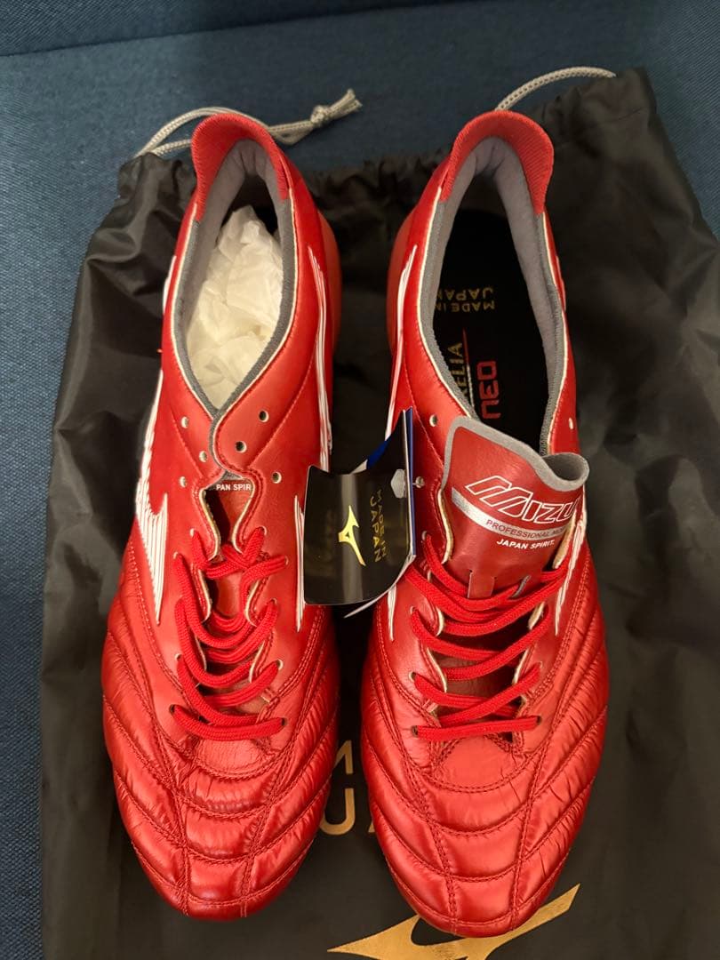 ミズノ　モレリア　ネオ 3レッド