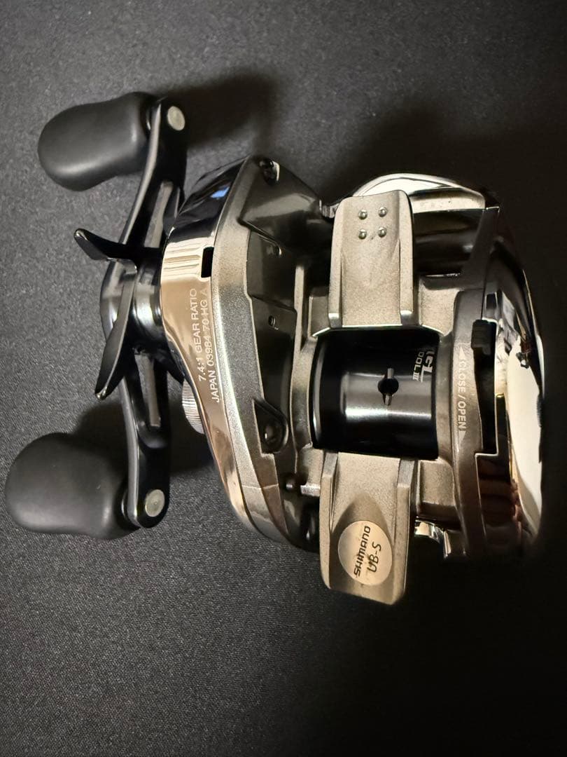 19アンタレスHG 右 美品 SHIMANO