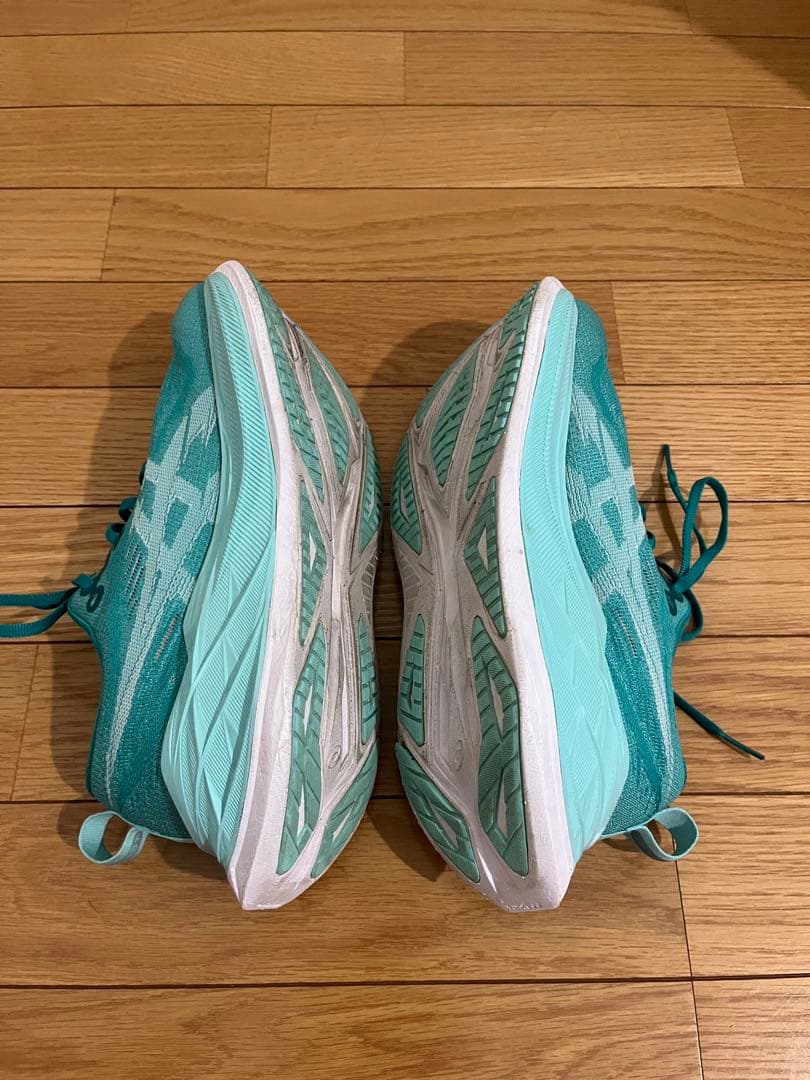 アシックス スーパーブラスト2 25.5cm