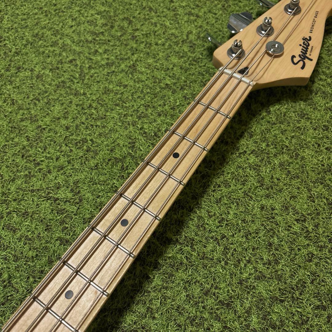 Squier by Fender bronco bass エレキベース ケース付