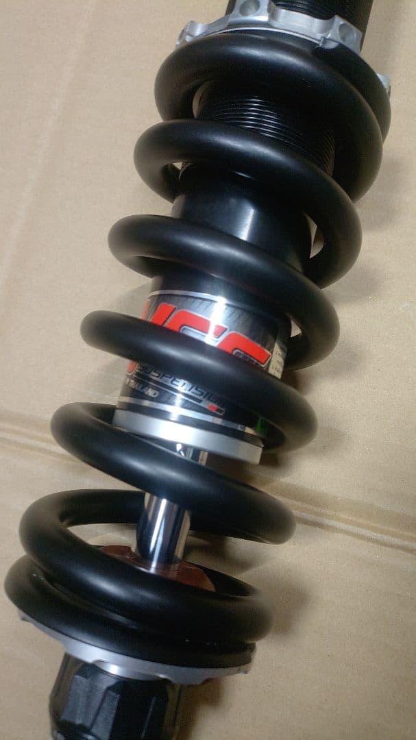  R18／YSS製リヤサスペンション／純正仕様