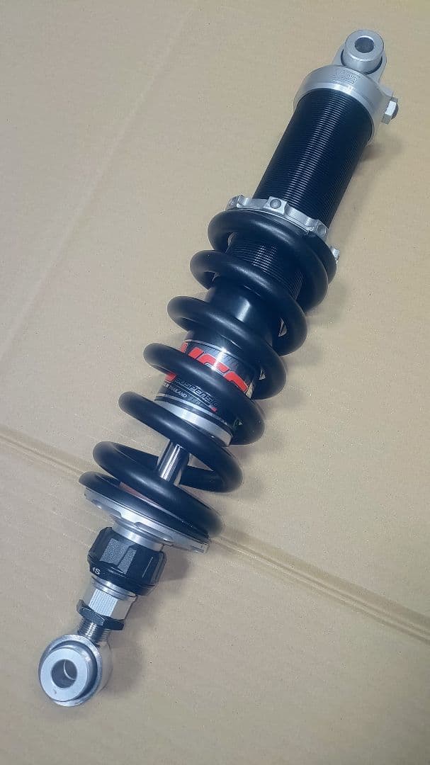  R18／YSS製リヤサスペンション／純正仕様