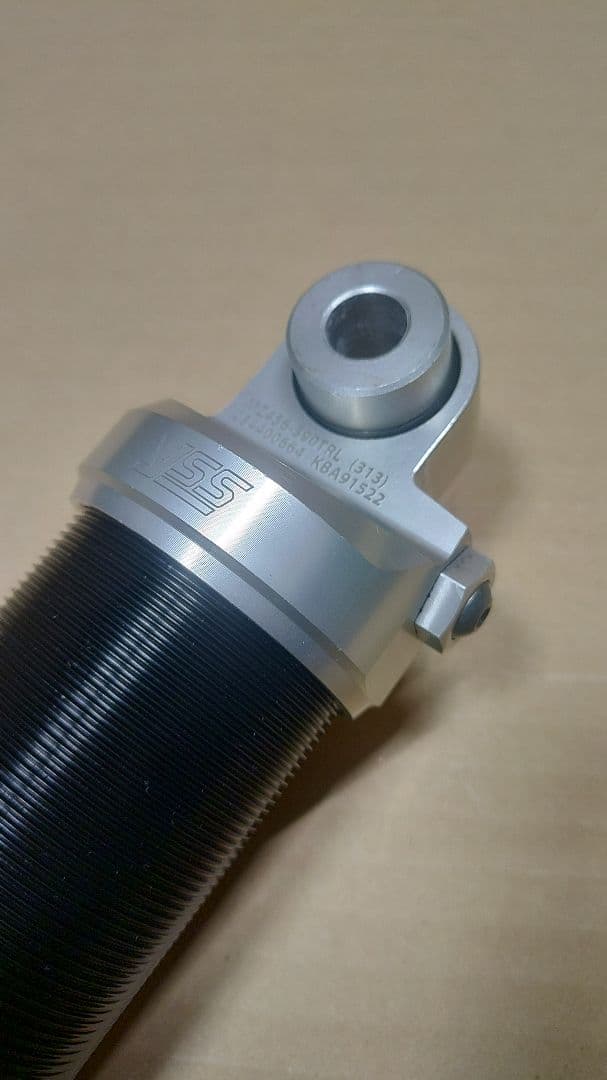  R18／YSS製リヤサスペンション／純正仕様