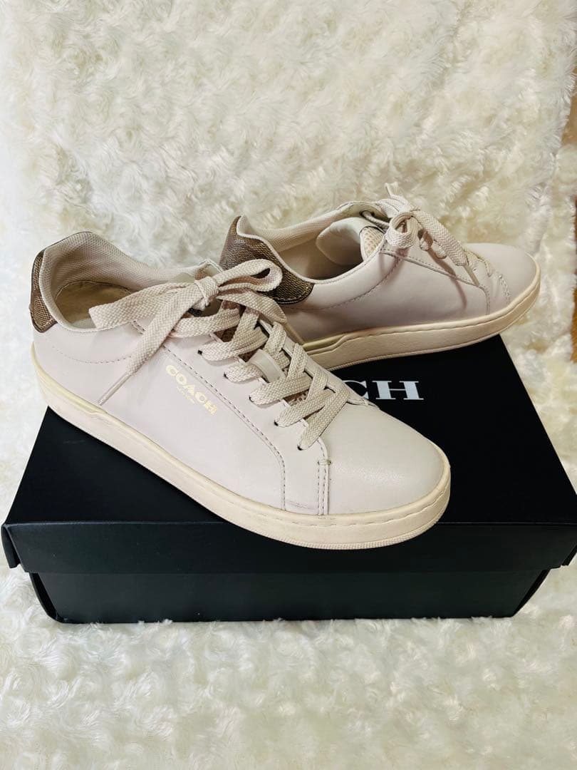 COACH オフホワイトレザー スニーカー23㎝