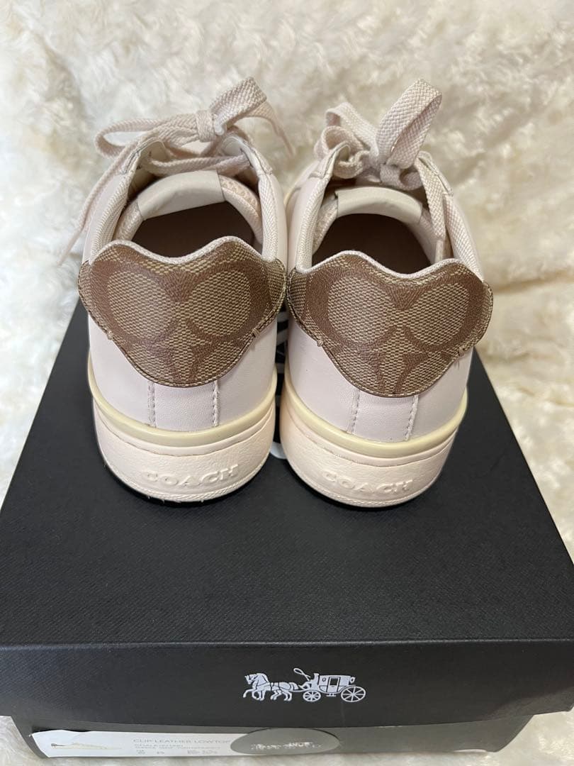 COACH オフホワイトレザー スニーカー23㎝