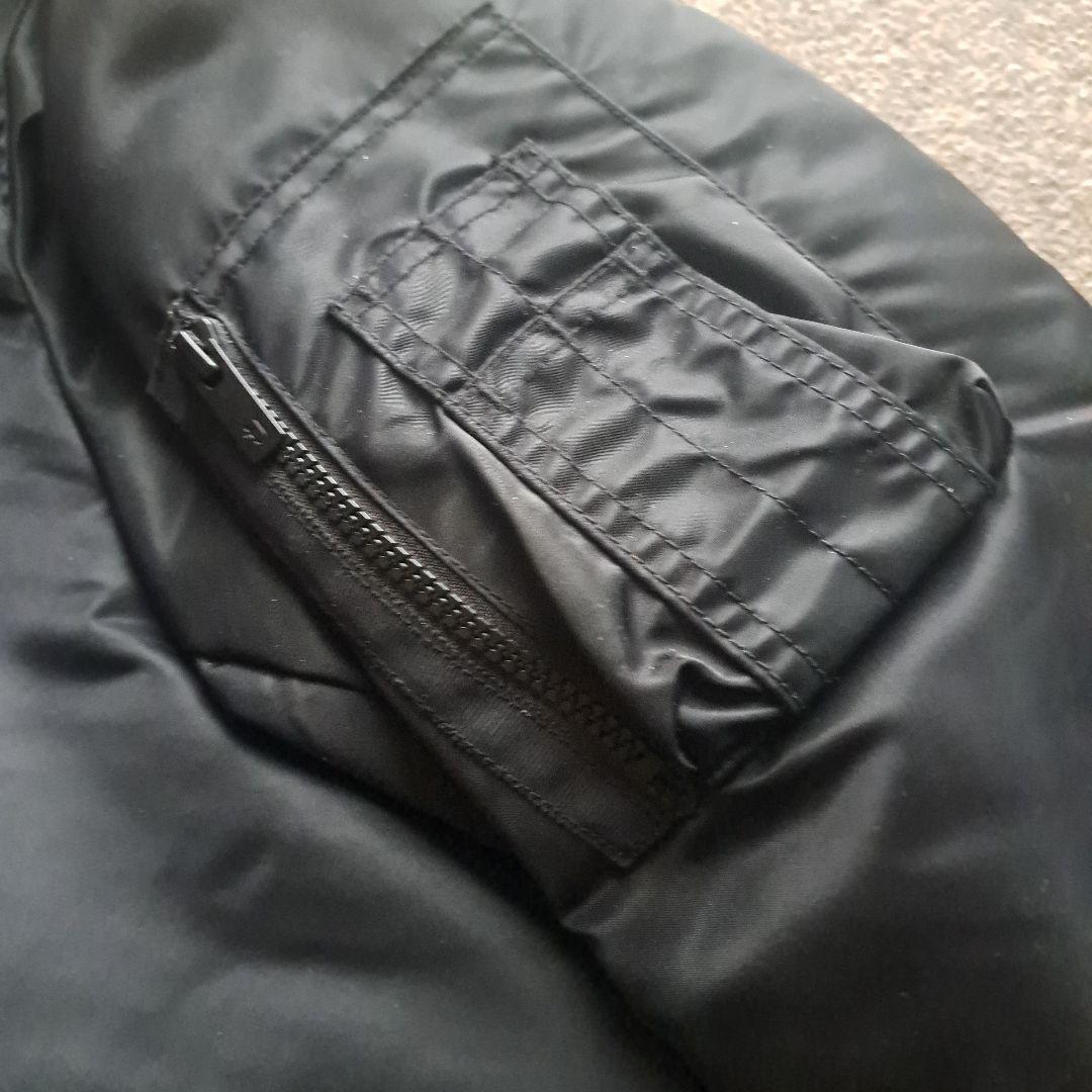 UNIQLO　+J　ハイブリッドダウンオーバーサイズMA-1