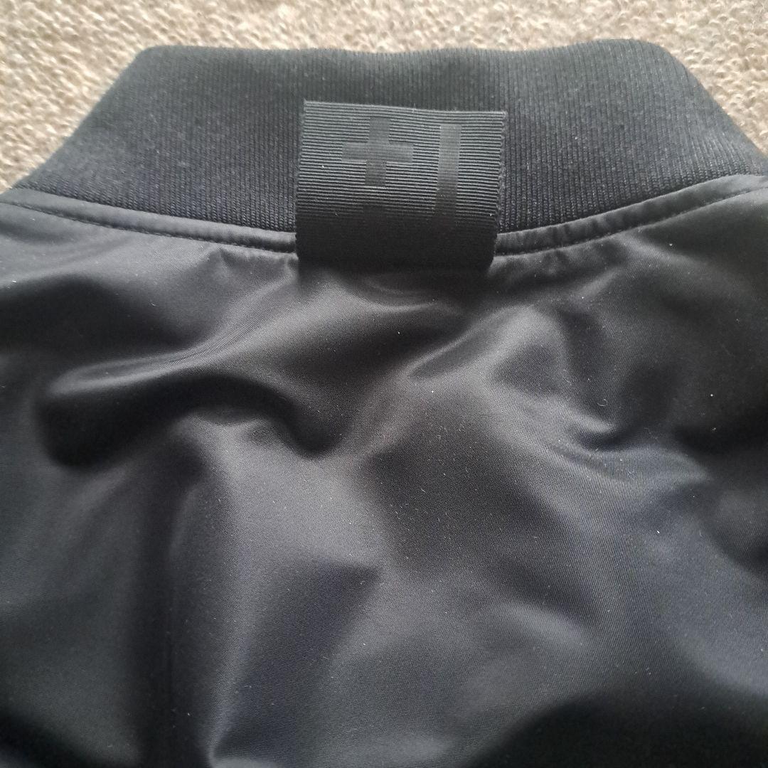 UNIQLO　+J　ハイブリッドダウンオーバーサイズMA-1