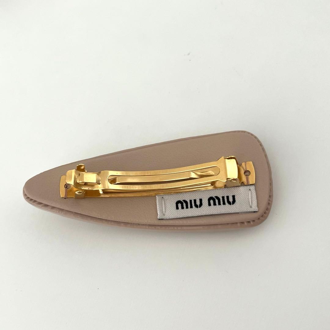 miumiu バレッタ