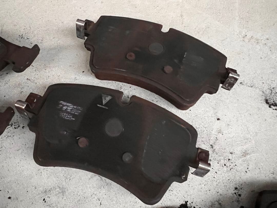 純正 MINI クーパー クラブマン F54 ブレーキパッド 一台分 LV15