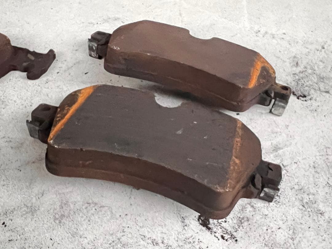 純正 MINI クーパー クラブマン F54 ブレーキパッド 一台分 LV15