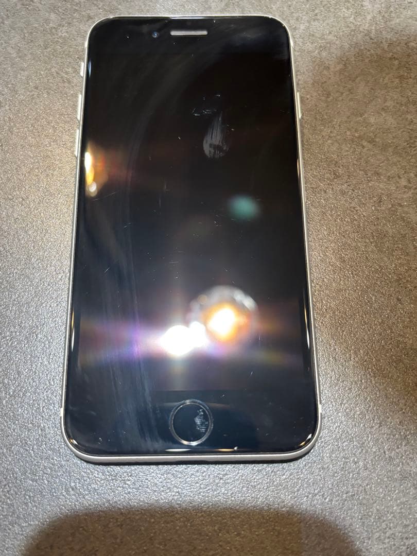 新*鼠様 Apple iPhone SE (第2世代) ホワイト